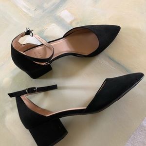 HEELS/SANDLE- Brand new black suede 8.5